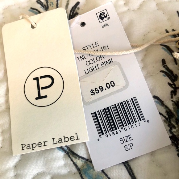 Paper Label Tank Top With Ruffle Hem - Picture 7 of 8